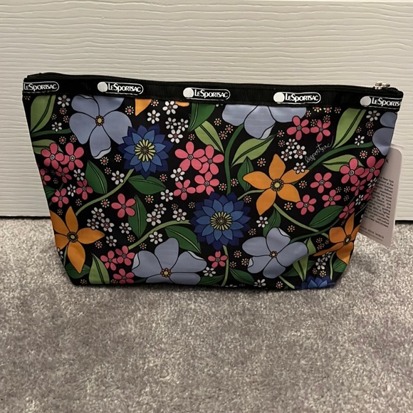 Lesportsac Handbags - LeSportsac Floral Cosmetic Bag NWT